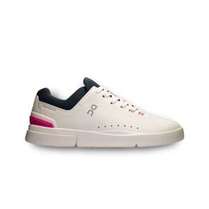 NEW On women’s The Roger Advantage shoes size 8